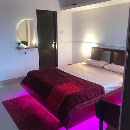 Casa Felice Luxury Aparthotel Jorhāt Esterno foto